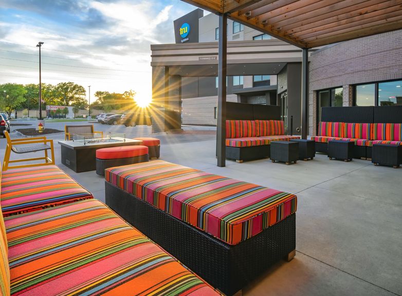 Dual Home2 by Hilton/Tru by Hilton