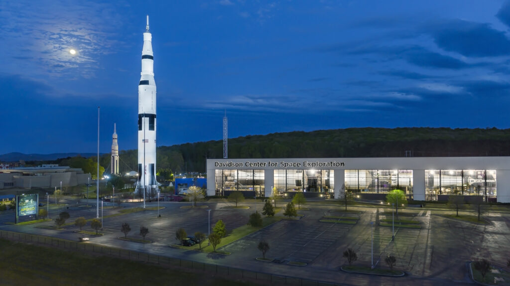 Huntsvilled Space Center Dusk (1)