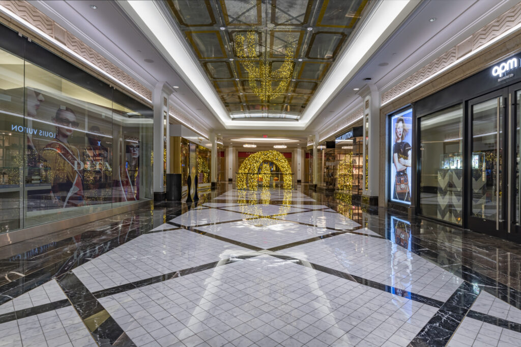 Shoppes at Venetian 10